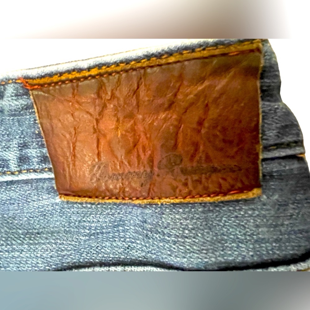 Tommy Bahama Jeans - Picture 5 of 10